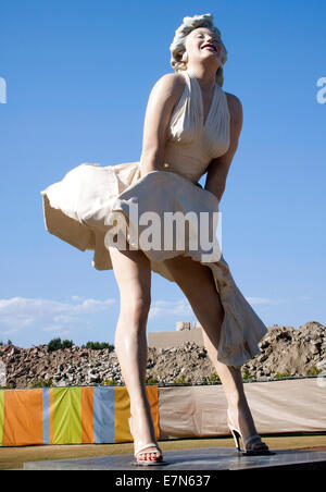 Estatua gigante de Marilyn Monroe en Palm Springs, California Foto de stock