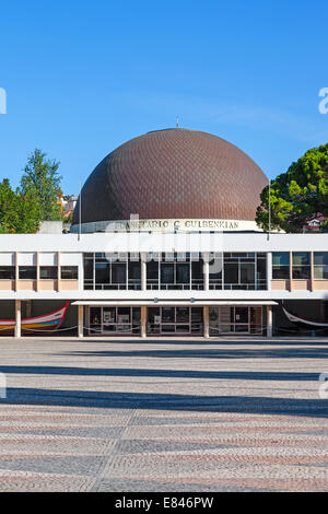 Planetario Calouste Gulbenkian en Belém, Lisboa, Portugal. Foto de stock