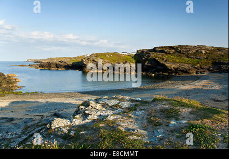 Playa de Porth-y- puesto cerca de Trearddur Bay, en la costa occidental de la isla de Santo parte de la isla de Anglesey (Sir Ynys Mon) Foto de stock