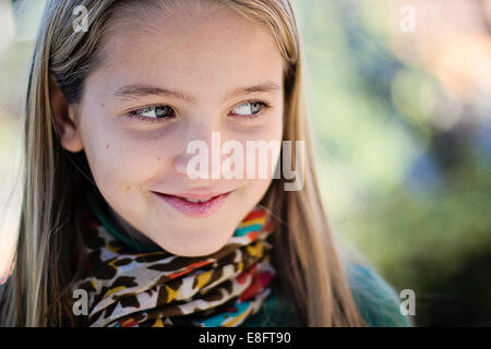 Retrato de una niña sonriente