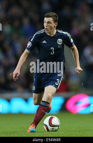 Glasgow, Reino Unido. 11 Oct, 2014. Andrew Robertson, de Escocia - Euro 2016 Clasificación: Escocia vs Georgia - Ibrox Stadium - Glasgow - Escocia - 11 de octubre de 2014 - © Simon Bellis/Sportimage/CSM/Alamy Live News Glasgow, Reino Unido. 11 Oct, 2014. Andrew Robertson, de Escocia - Euro 2016 Clasificación: Escocia vs Georgia - Ibrox Stadium - Glasgow - Escocia - 11 de octubre de 2014 - © Simon Bellis/Sportimage/CSM/Alamy Live News