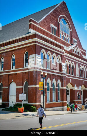 El famoso monumento, el auditorio Ryman, hogar original de "The Grand Ole Opry" en la ciudad de la música, Nashville, TN Foto de stock