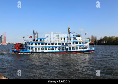 Paddler vapor Luisiana Star en el puerto de Hamburgo, Alemania, Europa Foto de stock