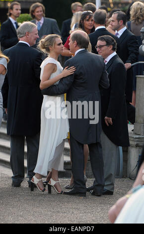 Quand On Est Con On Est Con Brassens Poppy Delevingne contrae matrimonio con James Cook en una fastuosa
