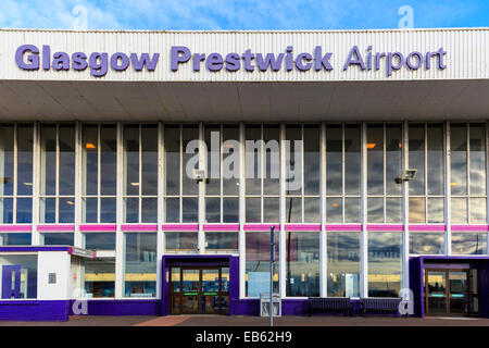 Frnt entrada a Glasgow Prestwick, Prestwick, en Ayrshire, Escocia, Reino Unido Foto de stock