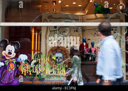 Oficial de Disney Store Times Square, Nueva York, EE.UU Fotografía de stock - Alamy
