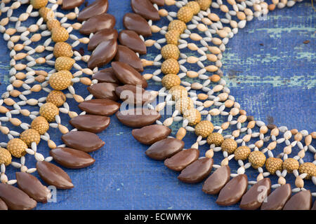 Escalofriante A veces Interior Necklaces made with seeds fotografías e imágenes de alta resolución - Alamy
