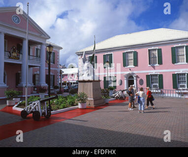 El Parlamento de las Bahamas, la Plaza del Parlamento, Nassau, New Providence, Bahamas Foto de stock