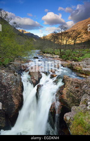 Cascada, Lower Falls, Glen Nevis, Ben Nevis, Highland, Escocia, Gran Bretaña, Reino Unido Foto de stock