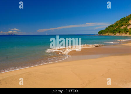 Playa Rendezvous en Montserrat, Antillas, Caribe Foto de stock