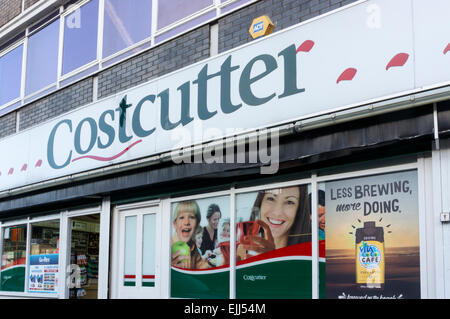 Costcutter supermercado de Farringdon, en Londres. Foto de stock
