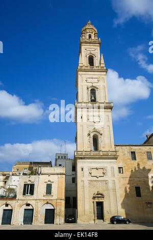 Catedral de la Asunción de la Virgen María en Lecce, una ciudad histórica de Apulia, en el sur de Italia