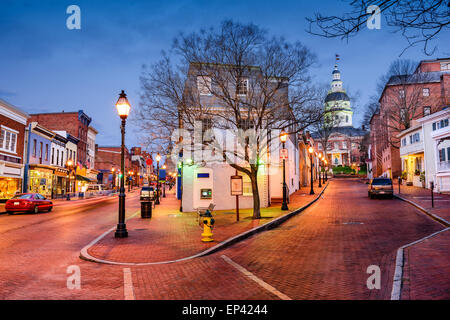 En Annapolis, Maryland, EE.UU. el centro de ciudad en Main Street. Foto de stock