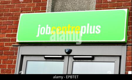 NOTTINGHAM, Reino Unido - 1 de abril de 2015: Detalle de Job Centre Plus sign en Nottingham, East Midlands, Inglaterra. Foto de stock