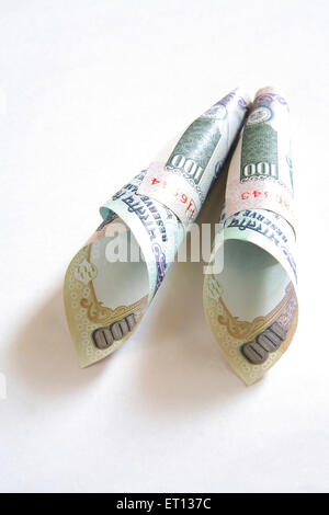 Cono de dinero , cien rupias , moneda India , India Foto de stock