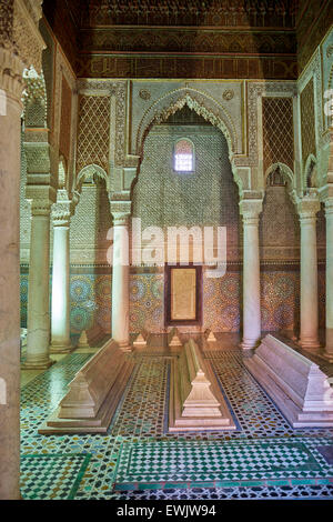 Interior de las Tumbas Saadianas, Marrakech, Marruecos Marrakech, África Foto de stock