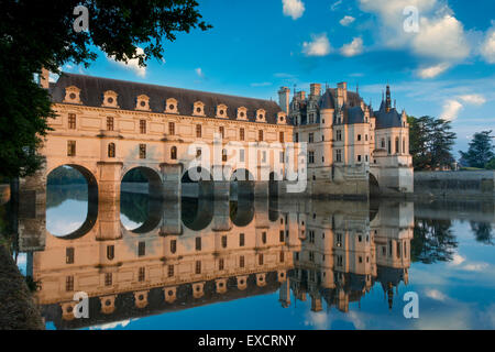 La primera luz de la mañana en el Chateau de Chenonceau, Indre-et-Loire, Centro, Francia Foto de stock