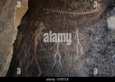 Antiguos petroglifos que datan de 10,000 a.c. indicando una floreciente cultura en Gobustan Parque Nacional Patrimonio de la Humanidad de la UNESCO en Azerbaiyán. Foto de stock