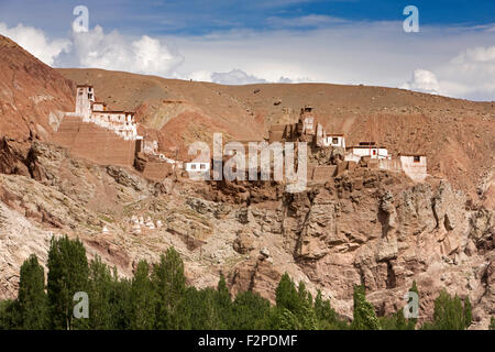 India, Jammu & Kashmir, Ladakh, Leh Valle Bazco Village, en la cima de una colina de estilo tibetano monasterio Foto de stock
