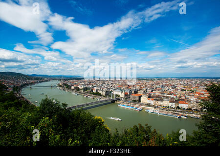 Vista desde el Monte Gellért, el río Danubio, Budapest, Hungría Foto de stock