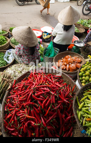 Mercado Dong Ba, Hue, Vietnam Foto de stock