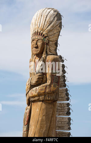 Estados Unidos, Montana, Crow Indian Reservation, Great Plains, la estatua en el momento de la reserva Foto de stock