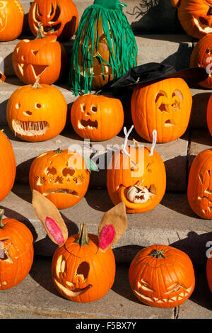 Jack o Lantern calabaza de Halloween decoraciones, otoño, VT de Vermont, Nueva Inglaterra, EE.UU.