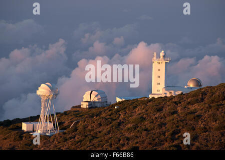 Observatorio Astronómico en la cima del Roque de los Muchachos, La Palma, Islas Canarias, España Foto de stock
