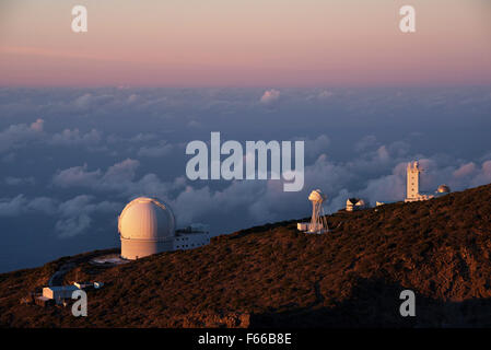 Observatorio Astronómico en la cima del Roque de los Muchachos, La Palma, Islas Canarias, España Foto de stock
