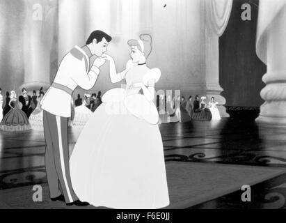 Cinderella scene Imágenes de stock en blanco y negro - Alamy