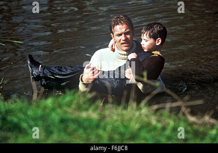 Abr 09, 2004; en Glasgow, Escocia, Ewan MCGREGOR como Joe Taylor, estrella en la película policíaca "Young Adam". Foto de stock