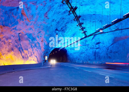 Laerdal túnel entre Aurland y Laerdal, Laerdalstunnelen (la más larga del mundo a 24,5 km) Aurland, Noruega