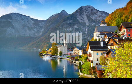 Hallstatt Mountain Village, Salzkammergut, Alpes Austríacos, Austria, la UNESCO