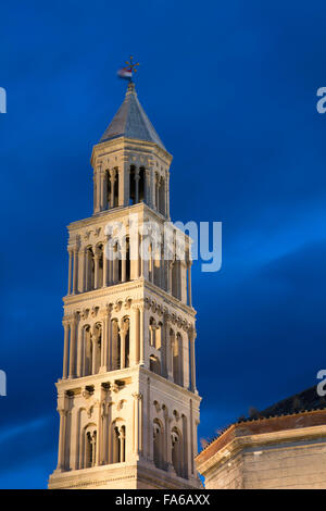 Croacia, Split, el Palacio de Diocleciano, la catedral de san Domnio, temprano por la mañana Foto de stock