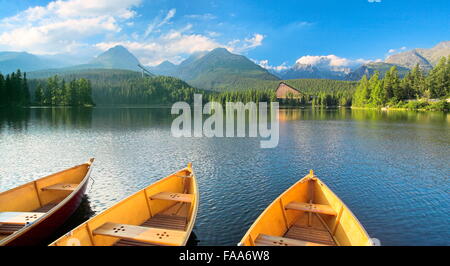 Szczyrbske pleso el lago de las Montañas Tatra, Eslovaquia Foto de stock
