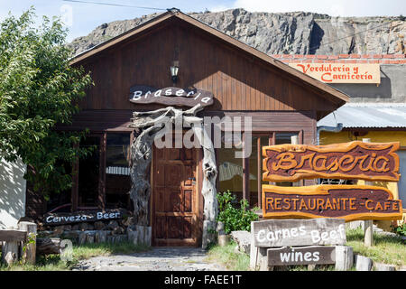 Braseria, restaurante y cafetería en El Chaltén, Patagonia, Argentina