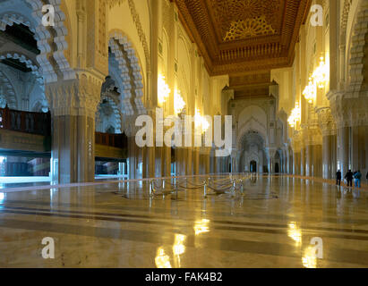 Interior, gran salón de oración, la Mezquita de Hassan II, Casablanca, gran zona de Casablanca, Marruecos