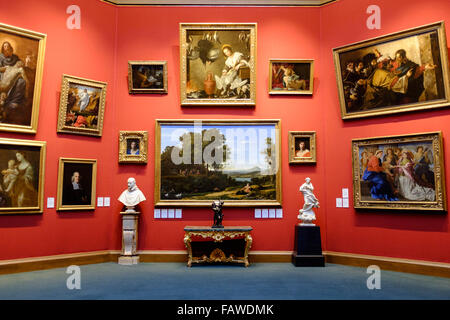 Interior del museo de arte de la Galería Nacional de Escocia, en Edimburgo, Escocia, Reino Unido