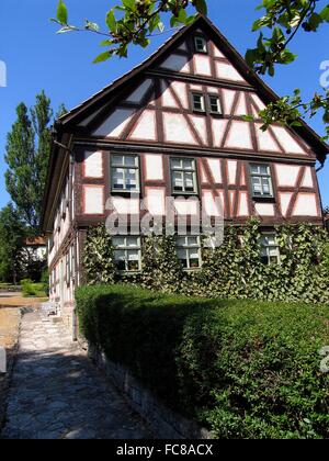 En esta casa de la casa solariega de Friedrich Schiller Bauerbach recibió asilo tras huir de Stuttgart. Henriette de Wolzogen Schiller dieron tres habitaciones en el piso superior de Dez. 7, 1782 hasta el 24 de julio de 1783. Foto de stock