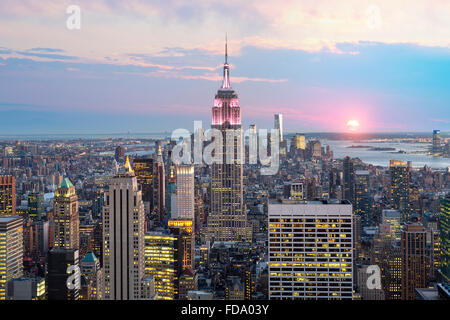 El horizonte de la ciudad de Nueva York con el Empire State Building.