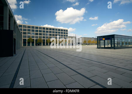 Schoenefeld, Alemania, Willy-Brandt-Platz en BER Foto de stock