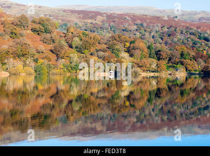 Rydal Water en otoño, Cumbria, Reino Unido Foto de stock