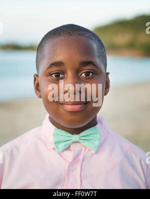 Camisa y corbata rosa Fotografía de stock - Alamy