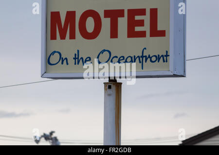 Signo de motel en la playa Foto de stock