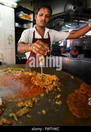 Pav Bhaji restaurante de carretera en Mumbai. Foto de stock