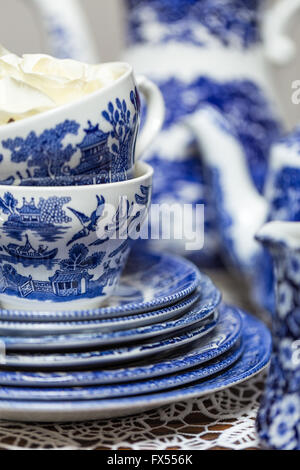 Churchill - Vajilla de porcelana «sauce azul», Chino, Azul Willow
