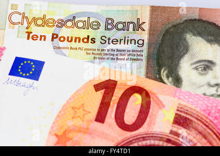 Clydesdale Bank £10 Nota de Escocia con €10 Euro. Foto de stock