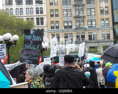 Nueva York, NY, USA-1º de mayo de 2016 Mayday Rally en Union Square, en la Ciudad de Nueva York- crédito: Mark Apollo/Alamy Live News Foto de stock