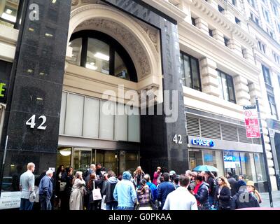 Nueva York, NY, EUA. El 3 de mayo de 2016- Manifestación contra el fraude electoral de Nueva York,en la Junta de Elecciones. Crédito: Mark Apollo/Alamy Live News Foto de stock