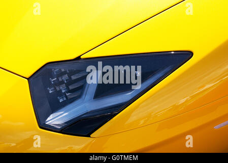 Faro Lamborghini Aventador Fotografía de stock - Alamy